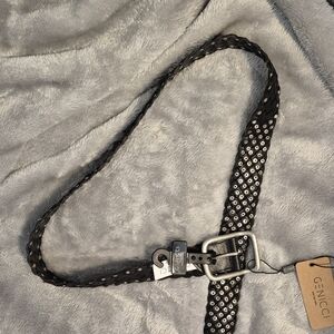 GENICCI Black and Silver Leather Women's Belt. NWT.